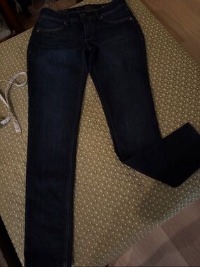 DL1961 like new jeans.